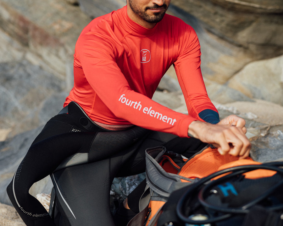 Fourth element rashguard. Hydro-T in lava red