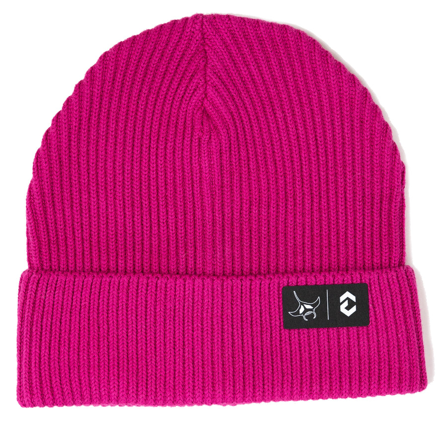 Pink beanie with a black label DynamicNord Logo